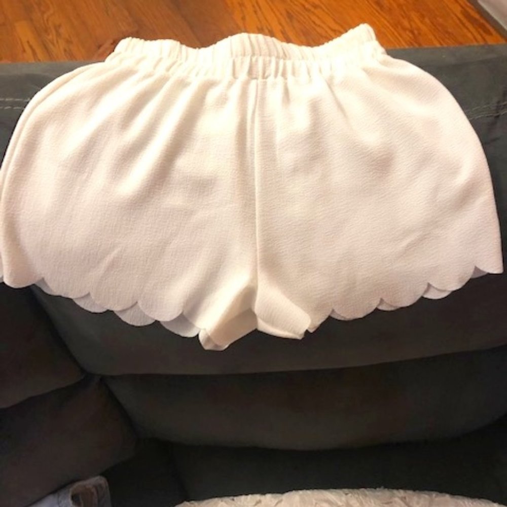 White chiffon Scalloped Shorts